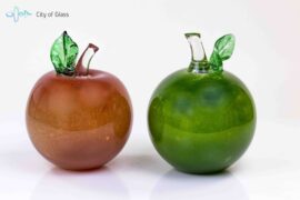 appels van glas rood en groen,