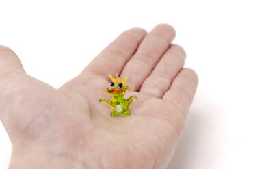 Miniature Glass Frog size