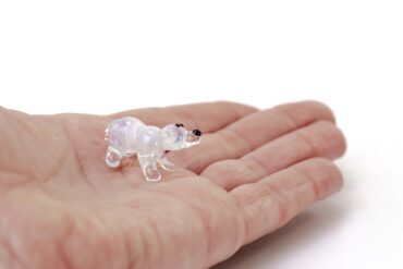 miniature glass Polar bear Size example