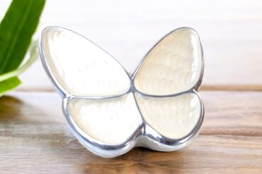 Butterfly Urn Large WHITE