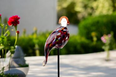 Parrot Garden Stake Red