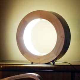 Halo art-deco lamp van Loranto – hout