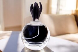 Mini Urn Kristal Zwart | Witte Spiraal | Kleine Urnen | Urn voor Kat