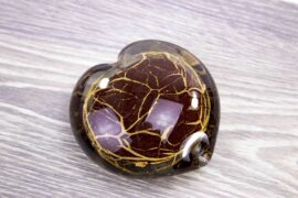 Mini Urn Hart Bruin met bladgoud