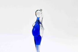 Pregnant woman Sculpture in expectation