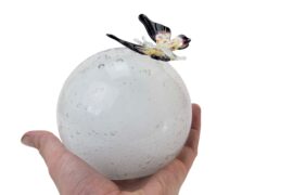 Mini urn White dust | Transparante vlinder | Kristallen urn | Handgemaakt in Europa
